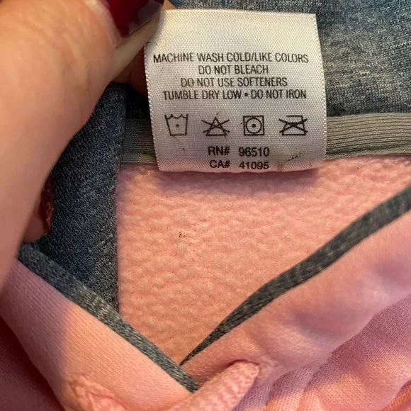 Under Armour Size LG Pink and Grey Hoddie - Picture 5 of 12